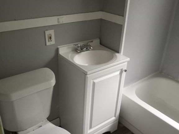 4th image of 33122 Alaska Ct