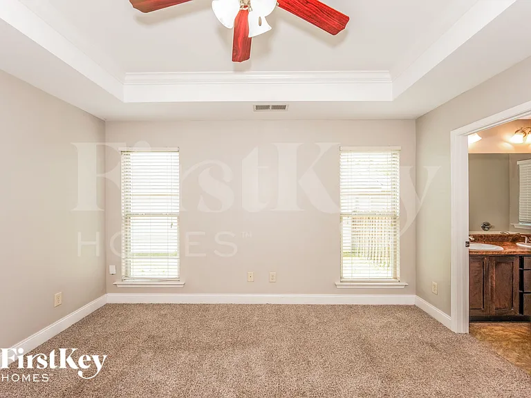 1114 Emerald Ridge Dr — Photo 10