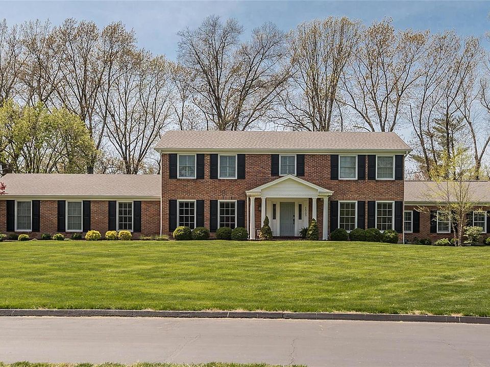 1st image of 1545 Woodgate Dr