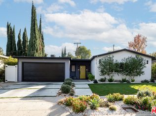 5764 Babbitt Ave, Encino, CA 91316