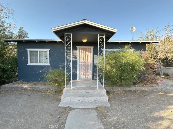 210 Chestnut St, Needles, CA 92363