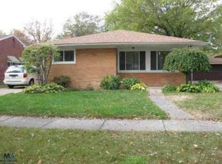 24501 Princeton St, Saint Clair Shores, MI