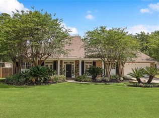 114 Fontainbleau Dr, Mandeville, LA 70471