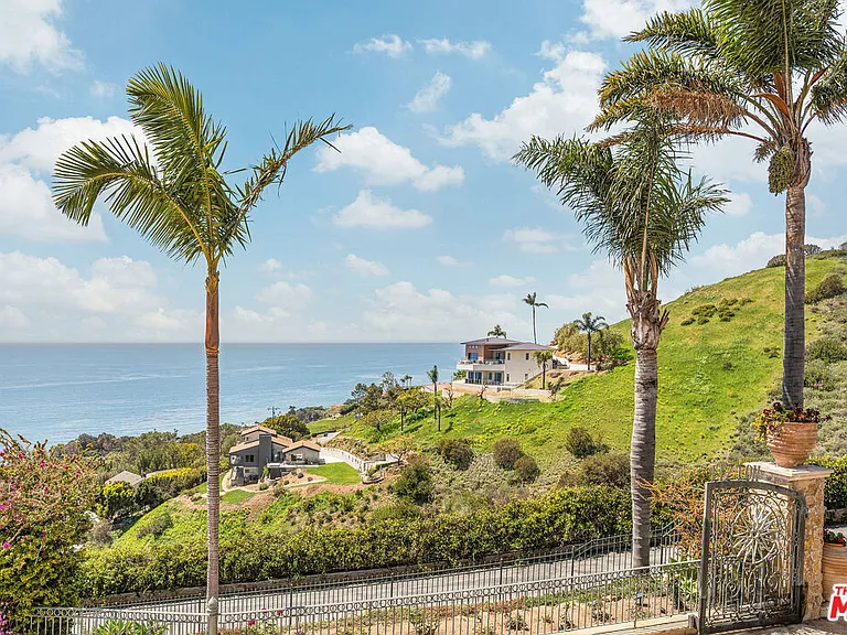 4440 Encinal Canyon Rd #GH — Photo 2