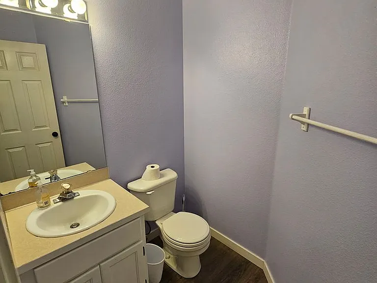 1574 SE Nylace Ln — Photo 10