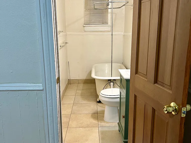 750 Prouty Ave #1 — Photo 7