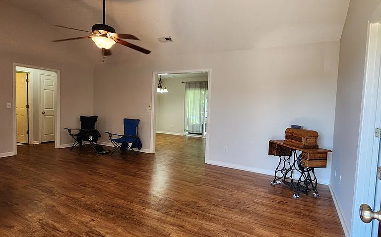 2830 Amidala Ln — Photo 3