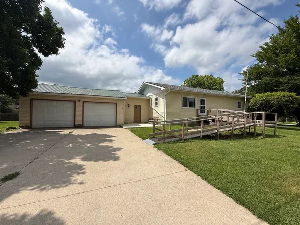 108 W Lafayette St, Magnolia, IL 61336