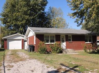951 Woodhurst Dr, Marshfield, MO 65706