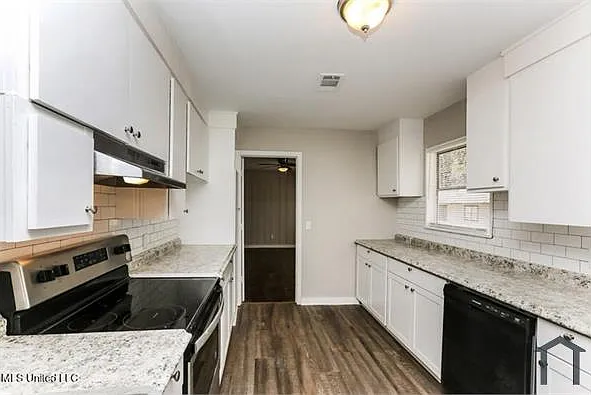 103 Chatham Cir — Photo 5