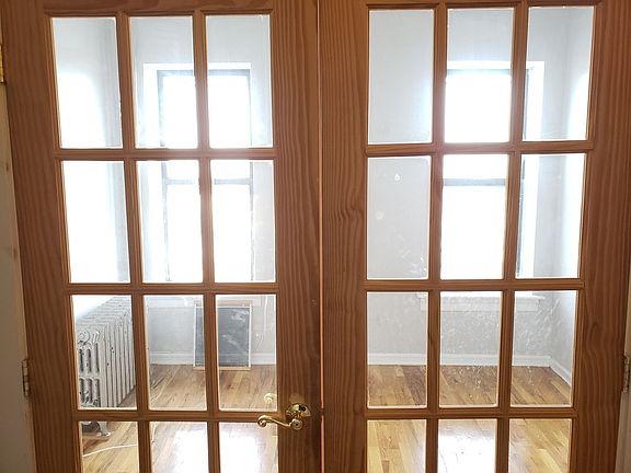 5th image of 2027 Pacific St APT 5G
