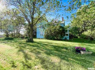 28438 Irish Ln, Washington, IL 61571