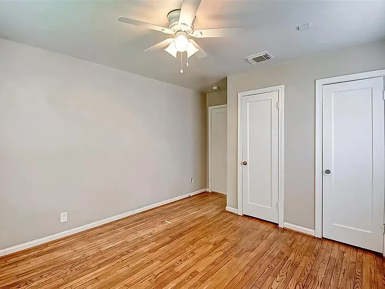 4409 Effie St — Photo 5
