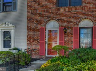 10 Fillmore Pl, Lawrence, NJ 08648