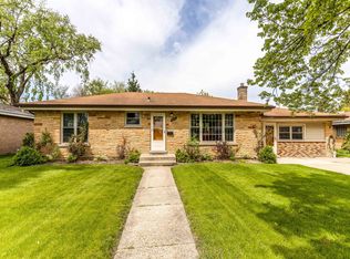 2632 Sarah St, Franklin Park, IL 60131