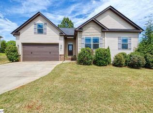 943 Echo Ridge Dr, Duncan, SC 29334