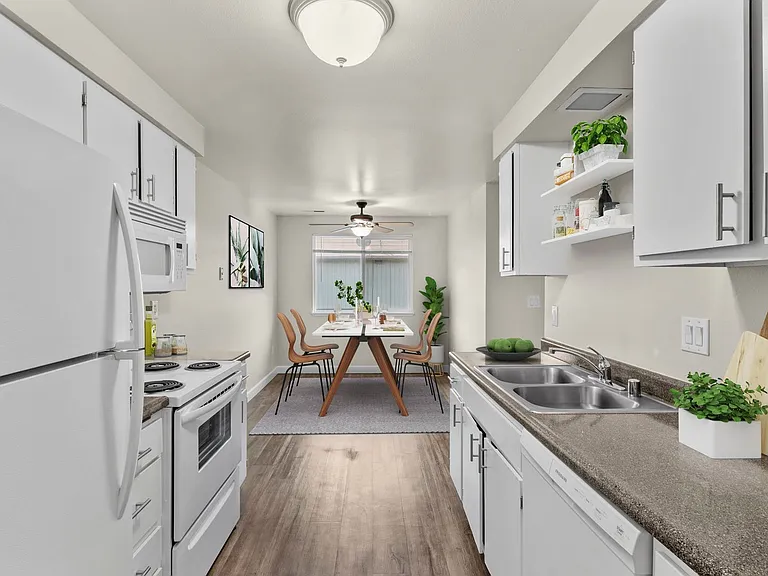 Irving Place Apartments — Photo 63