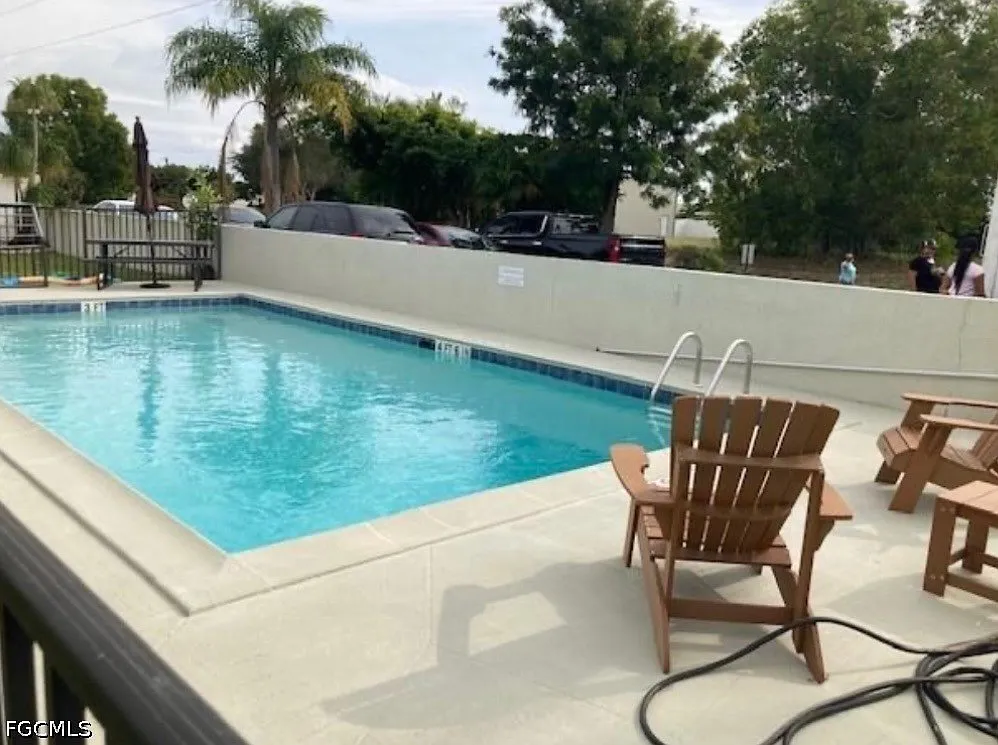 2 bed, 2.0 bath, 904 sqft, $1,600 — Photo 1