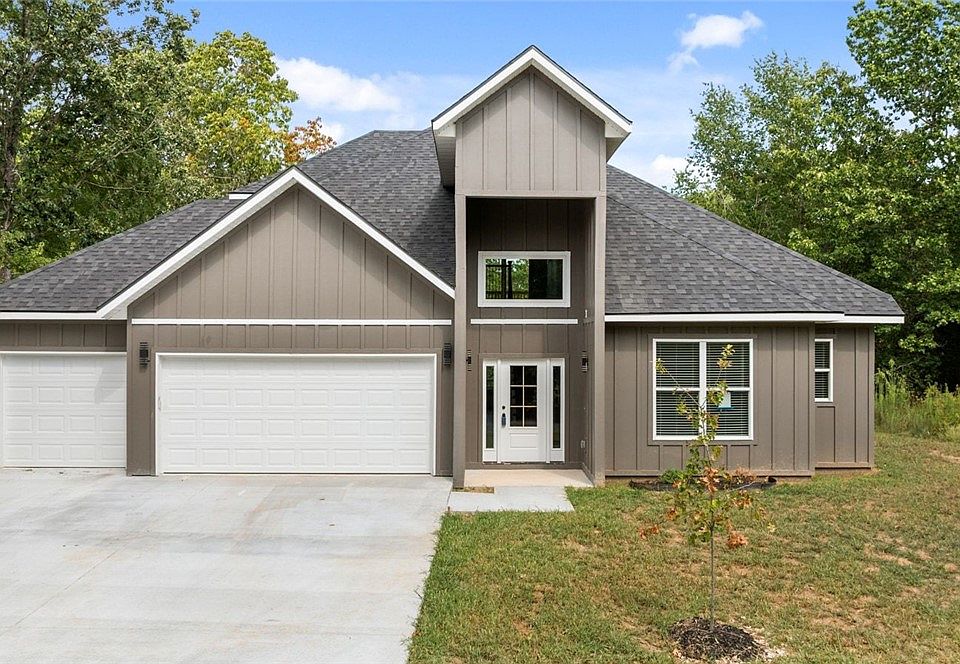1st image of 41 S Cheshnut Dr
