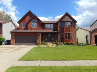 159 Dimatteo Dr, North Tonawanda, NY 14120