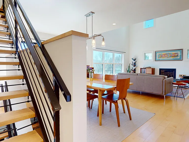 1100 Snyder Hill Rd — Photo 12