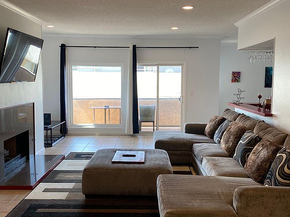 4th image of 6240 Whitsett Ave APT 201