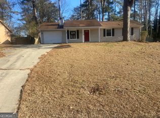 9051 Homewood Dr, Riverdale, GA