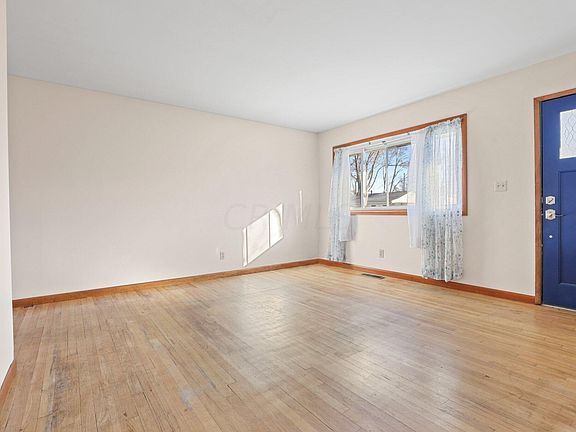 5th image of 1026 Westview Dr