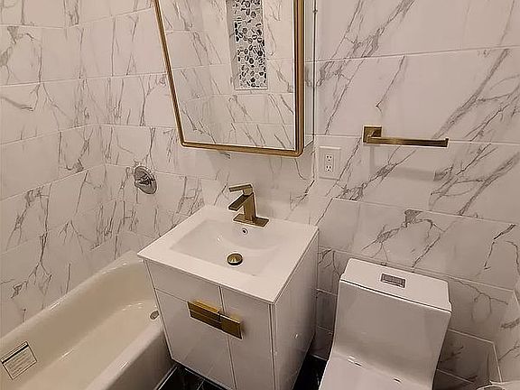 5th image of 65-15 Alderton St APT 2G