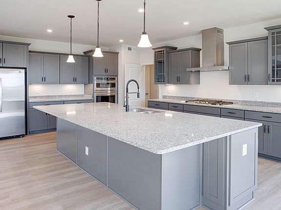 Large center island for meal prep