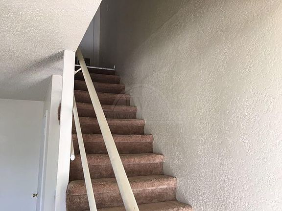 5th image of 3401 Victoria Cir APT D
