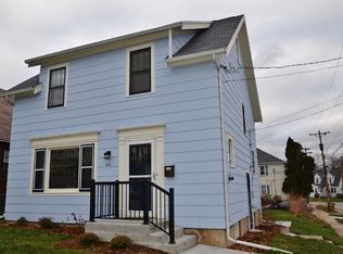 3122 Center Ave, Madison, WI 53704