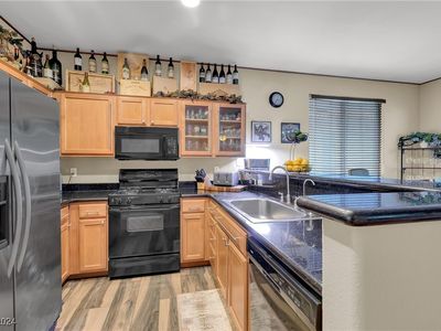 10748 Manchester Park Dr, Las Vegas, NV, 89141