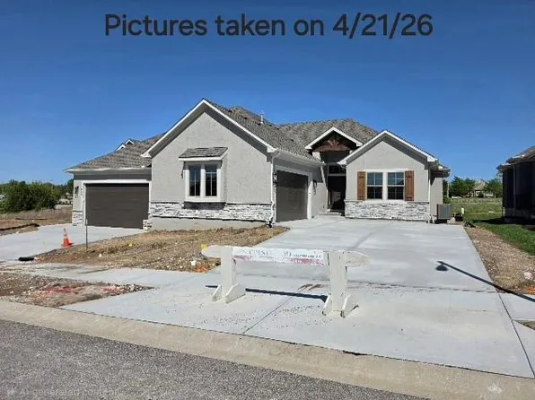 11581 S Millridge St, Olathe, KS 66061