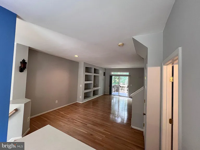 4110 Flower Box Ct — Photo 55