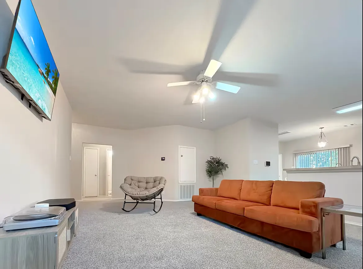 15042 Silhouette Ridge Dr — Photo 3