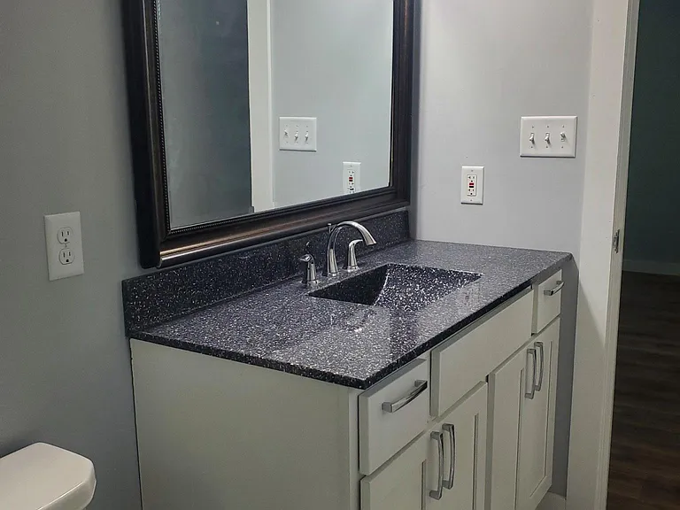 275 W Main St — Photo 14