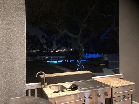 Deck right: night view