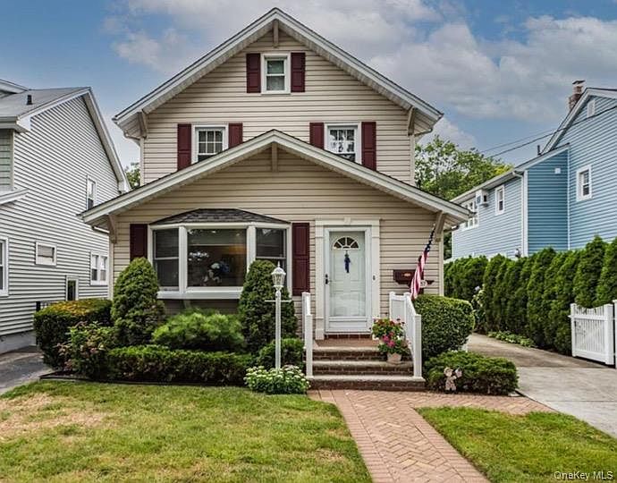 1st image of 257 Bryant Avenue
