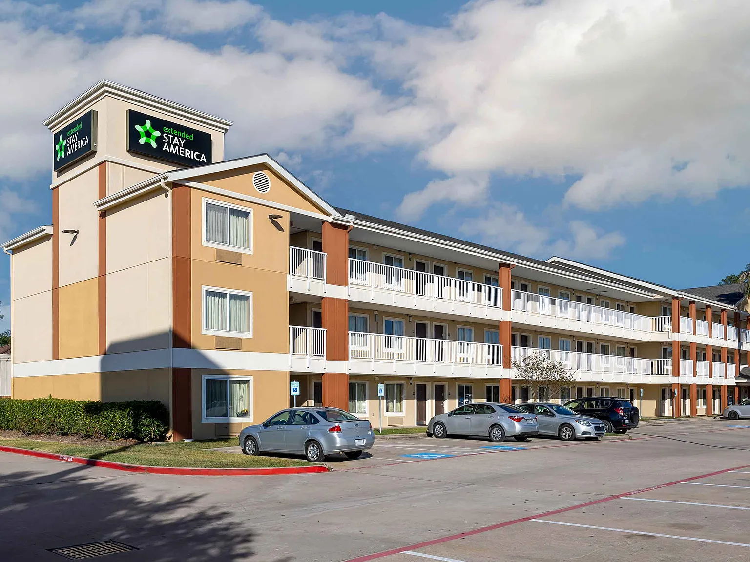 Houston - The Woodlands — Photo 2