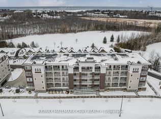 5 Spooner Cres #210, Collingwood, ON L9Y1T3