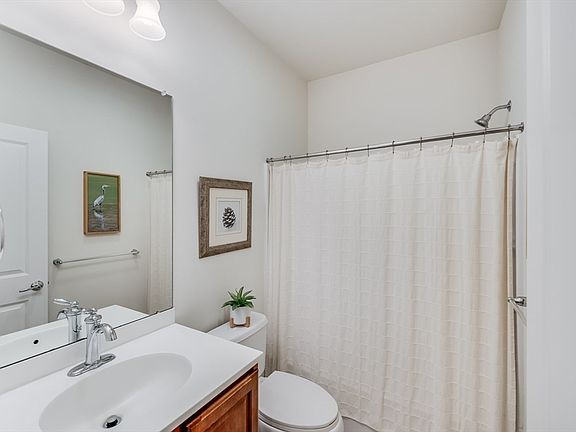 5th image of 15 Maplewood