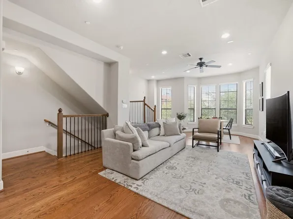 2110 Shearn St #16, Houston, TX 77007