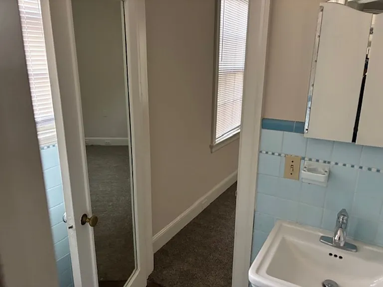 1600 Boulevard St — Photo 11