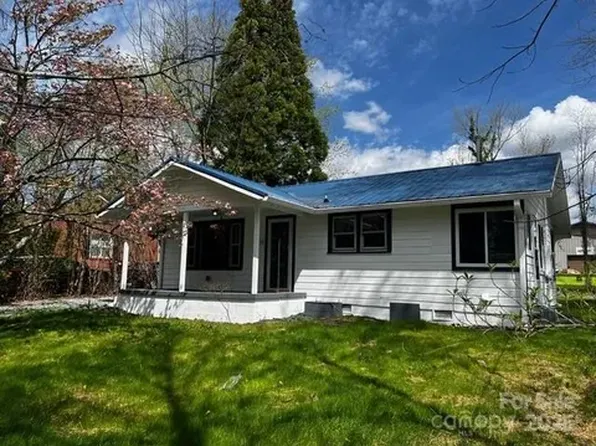 308 Hillview Blvd, Hendersonville, NC 28792