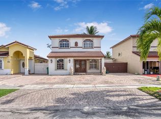 9979 NW 123rd St, Hialeah Gardens, FL 33018