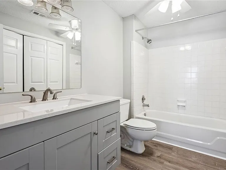 6362 Wedgeview Ct — Photo 17