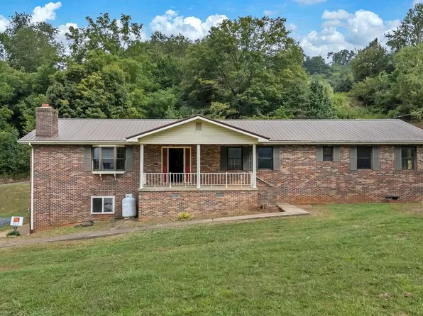 6931 Moccasin Valley Rd, Lebanon, VA 24266