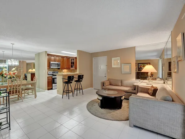 15496 Lakes Of Delray Boulevard #101, Delray Beach, FL 33484