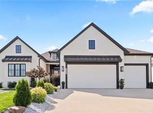 4132 NE Dearborn Ln, Lees Summit, MO 64064